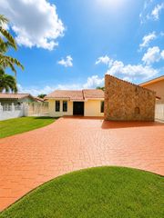 3011 SW 117th Avenue, Miami, FL 33175