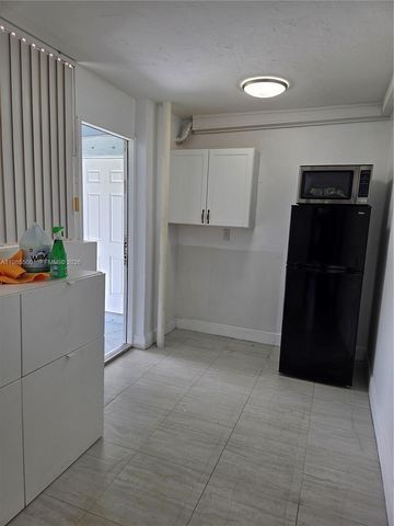 29420 SW 152nd Ave 2, Homestead, FL 33033