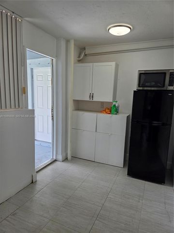 29420 SW 152nd Ave 2, Homestead, FL 33033