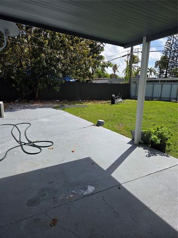 29420 SW 152nd Ave 2, Homestead, FL 33033
