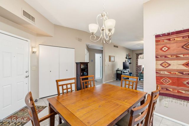 706 W Rushwood Drive, Tucson, AZ 85704