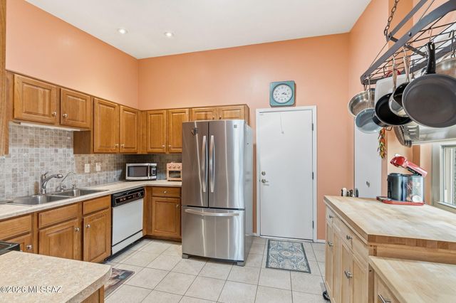 706 W Rushwood Drive, Tucson, AZ 85704