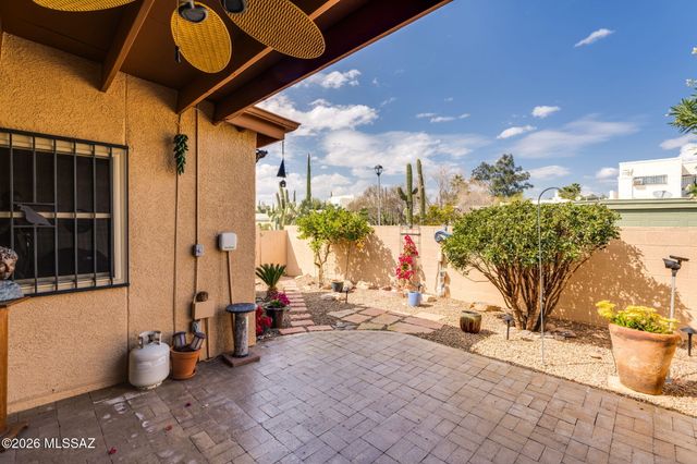 706 W Rushwood Drive, Tucson, AZ 85704