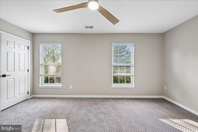 6153 LES DORSON LN, Alexandria, VA 22315