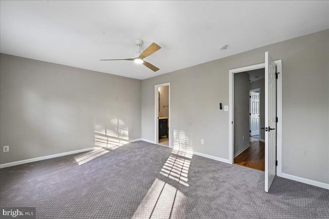 6153 LES DORSON LN, Alexandria, VA 22315