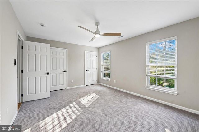 6153 LES DORSON LN, Alexandria, VA 22315
