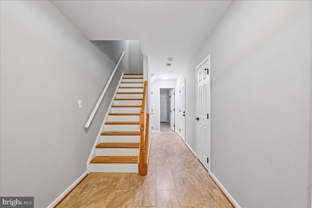 6153 LES DORSON LN, Alexandria, VA 22315