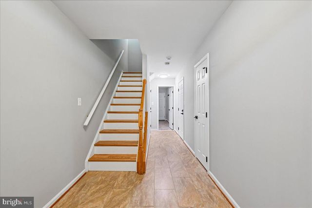 6153 LES DORSON LN, Alexandria, VA 22315