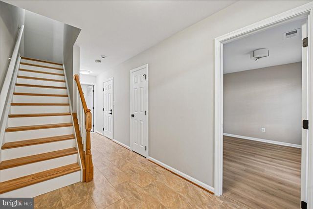 6153 LES DORSON LN, Alexandria, VA 22315
