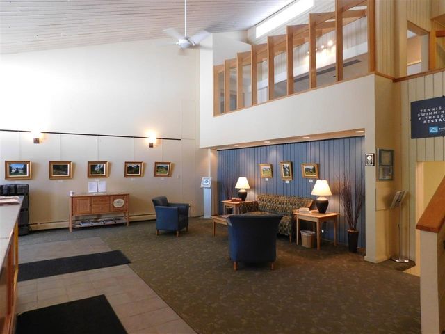 327 Bridges Resort Circle # 45, Warren, VT 05674