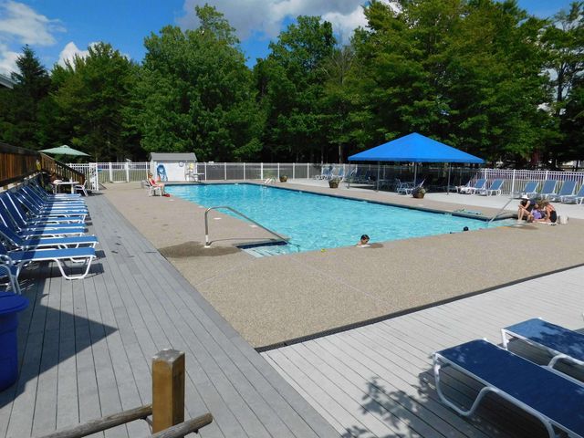 327 Bridges Resort Circle # 45, Warren, VT 05674