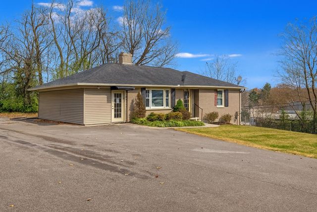 600 N Main Street, Somerset, KY 42501