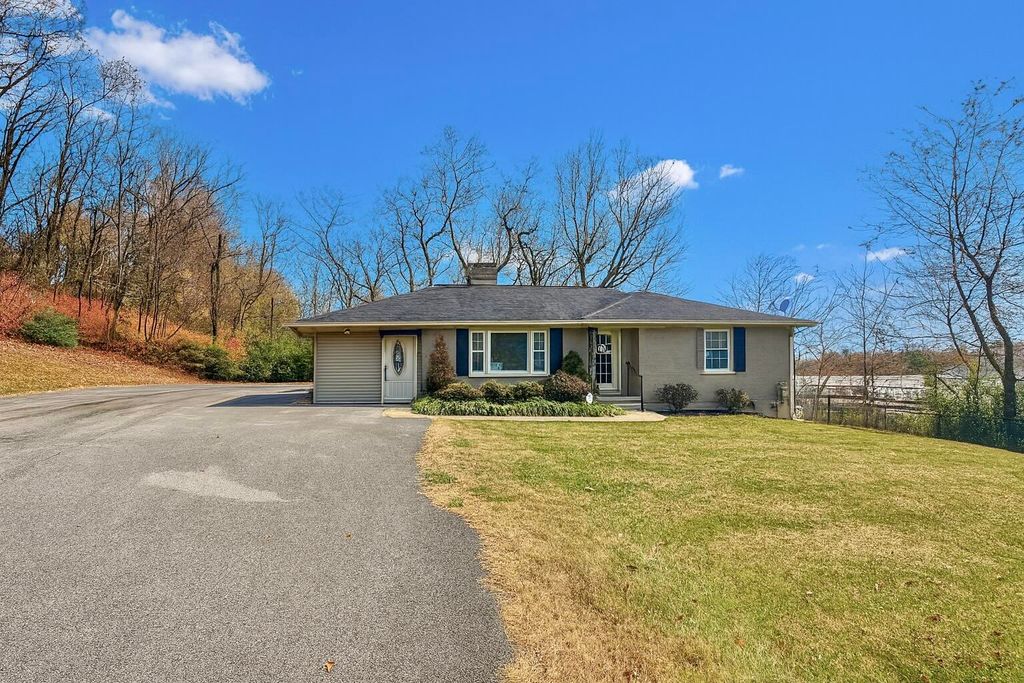 600 N Main Street, Somerset, KY 42501