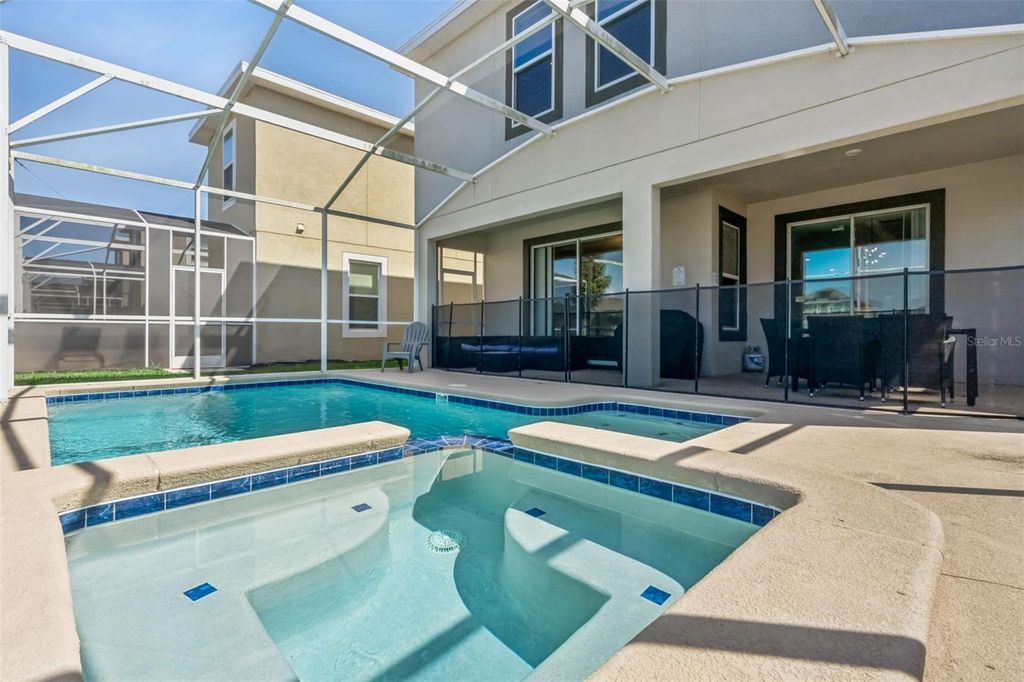 Image 30 of property listing at 830 STICKS STREET, Davenport, FL 33896