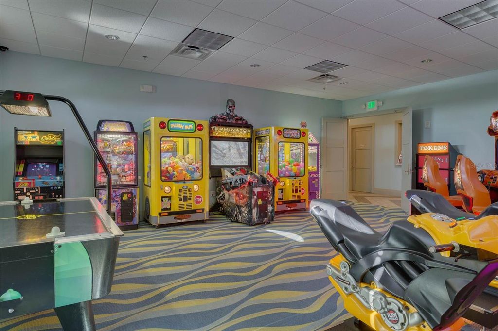 Image 50 of property listing at 830 STICKS STREET, Davenport, FL 33896