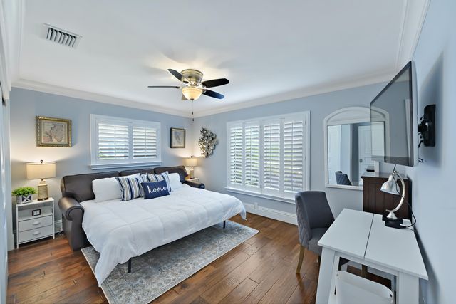 730 CAMINO LAKES Circle, Boca Raton, FL 33486