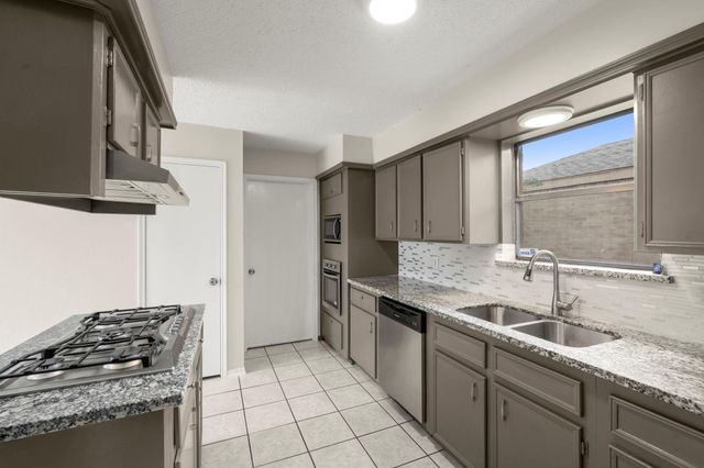 11718 Ridge Run Drive, Houston, TX 77064