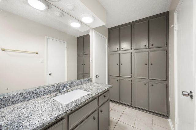11718 Ridge Run Drive, Houston, TX 77064