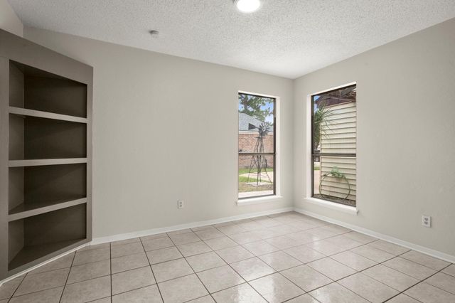 11718 Ridge Run Drive, Houston, TX 77064