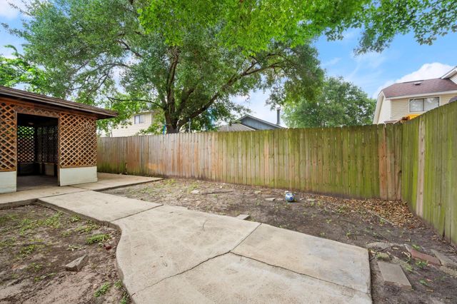 11718 Ridge Run Drive, Houston, TX 77064