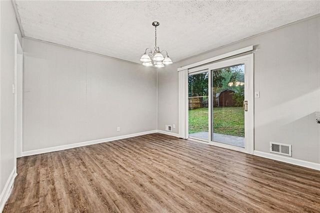6485 Menlo Way, Rex, GA 30273