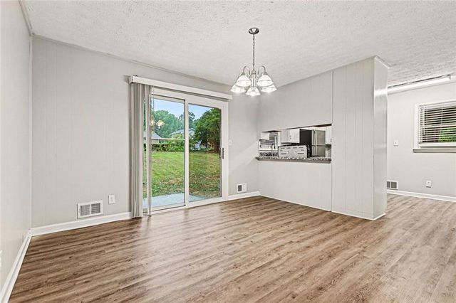 6485 Menlo Way, Rex, GA 30273