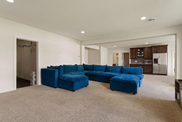 18072 72nd Avenue N, Maple Grove, MN 55311