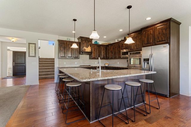 18072 72nd Avenue N, Maple Grove, MN 55311