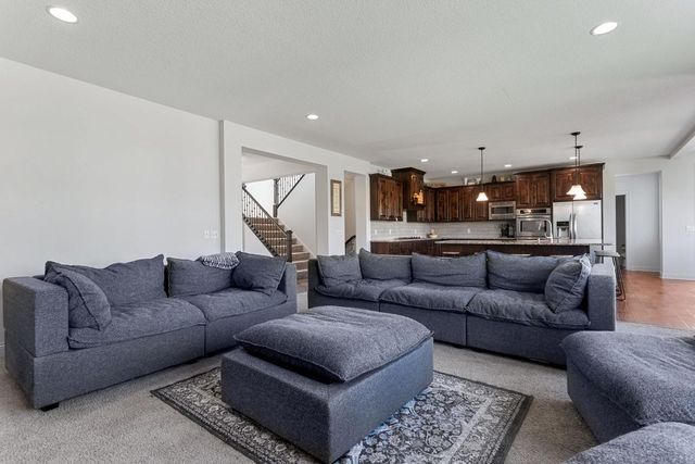 18072 72nd Avenue N, Maple Grove, MN 55311