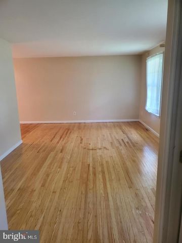 10 BINFORD LN, Wilmington, DE 19810