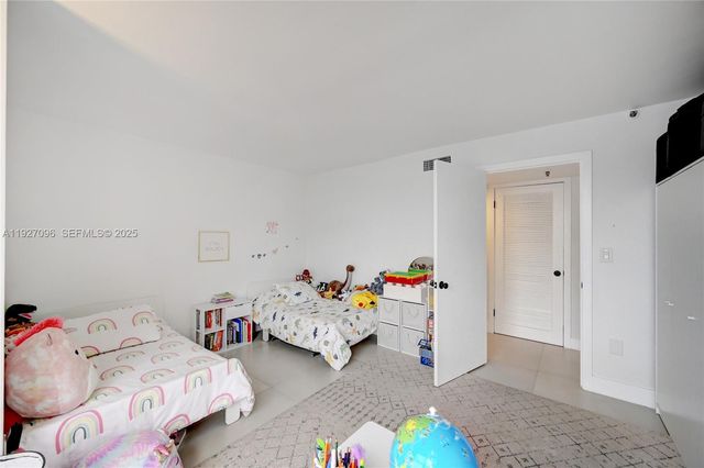 17500 N Bay Rd S405, Sunny Isles Beach, FL 33160