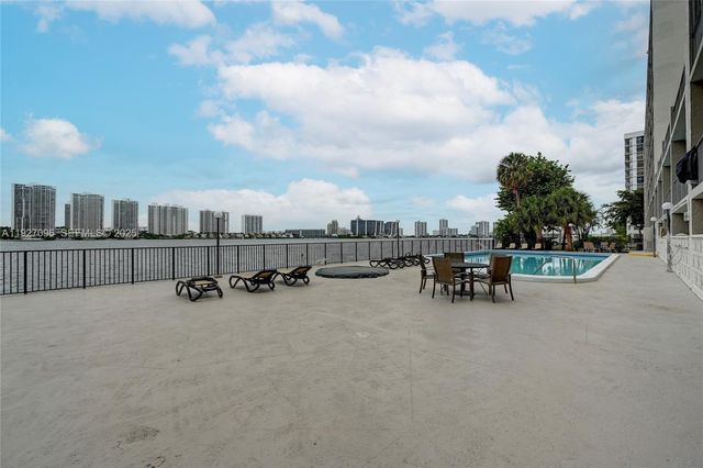 17500 N Bay Rd S405, Sunny Isles Beach, FL 33160