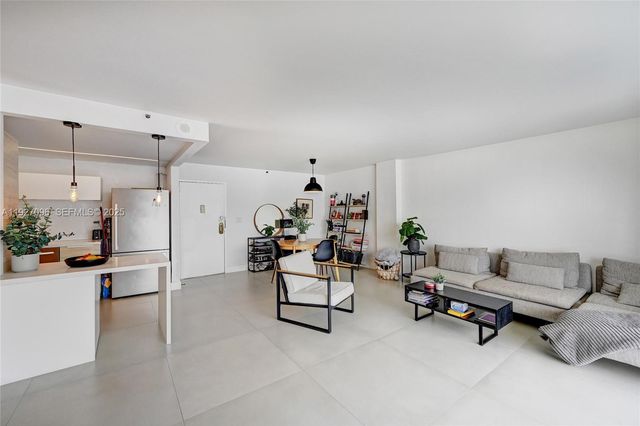 17500 N Bay Rd S405, Sunny Isles Beach, FL 33160