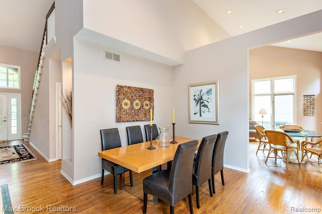 4741 Woodbine Circle, West Bloomfield, MI 48323