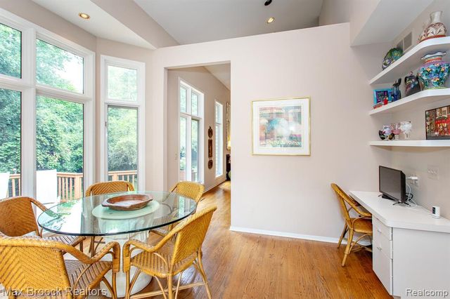 4741 Woodbine Circle, West Bloomfield, MI 48323