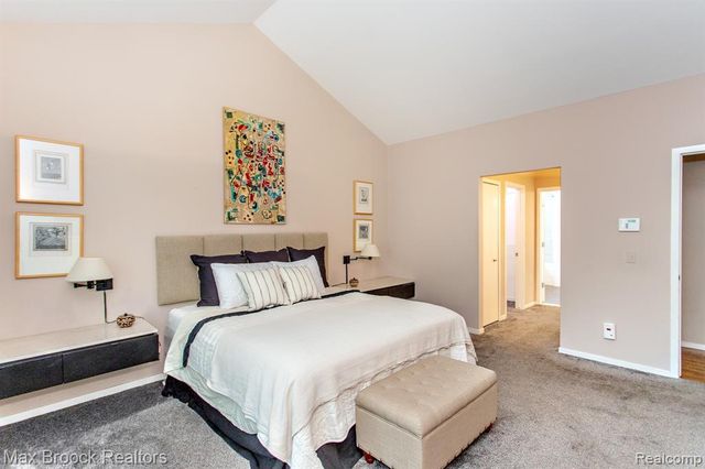 4741 Woodbine Circle, West Bloomfield, MI 48323