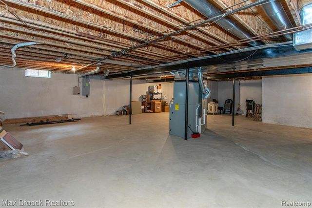 4741 Woodbine Circle, West Bloomfield, MI 48323