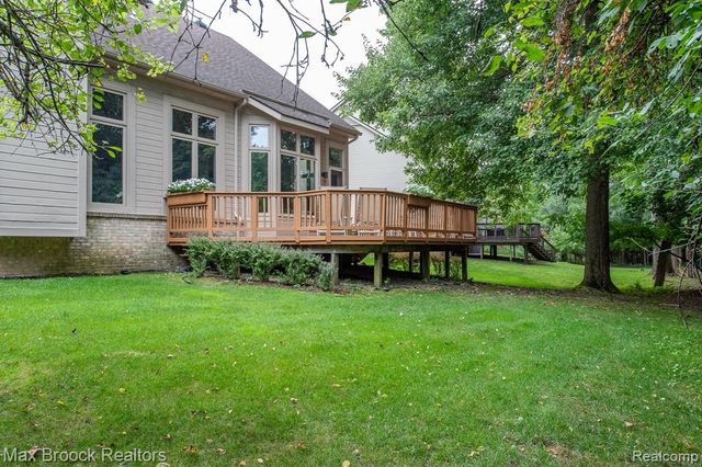 4741 Woodbine Circle, West Bloomfield, MI 48323