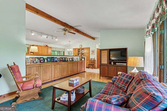 24 Taylor Valley Road, Clayton, GA 30525