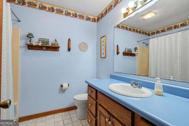 24 Taylor Valley Road, Clayton, GA 30525