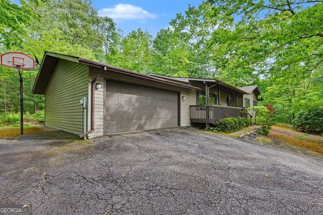 24 Taylor Valley Road, Clayton, GA 30525