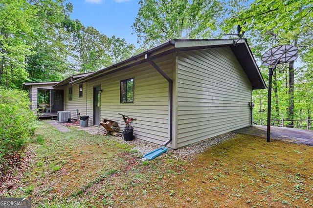 24 Taylor Valley Road, Clayton, GA 30525