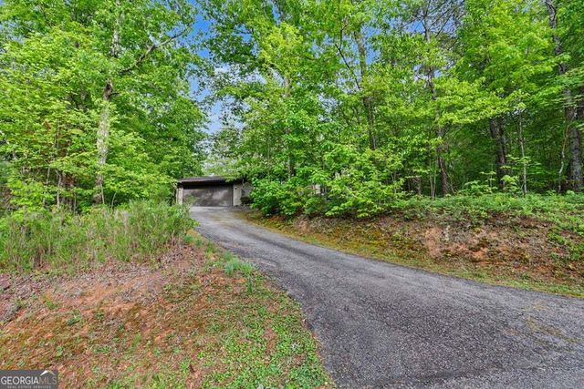 24 Taylor Valley Road, Clayton, GA 30525