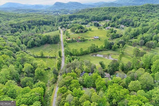 24 Taylor Valley Road, Clayton, GA 30525