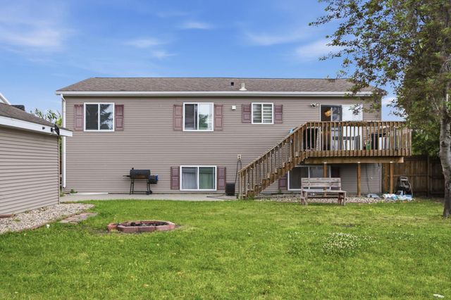 3002 34th Street S, Moorhead, MN 56560