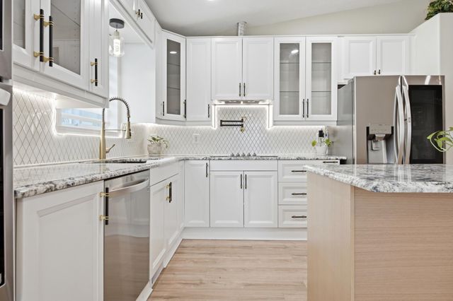 3002 34th Street S, Moorhead, MN 56560