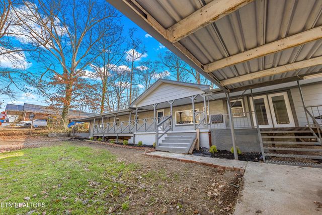 1037 Foust Carney Rd, Powell, TN 37849