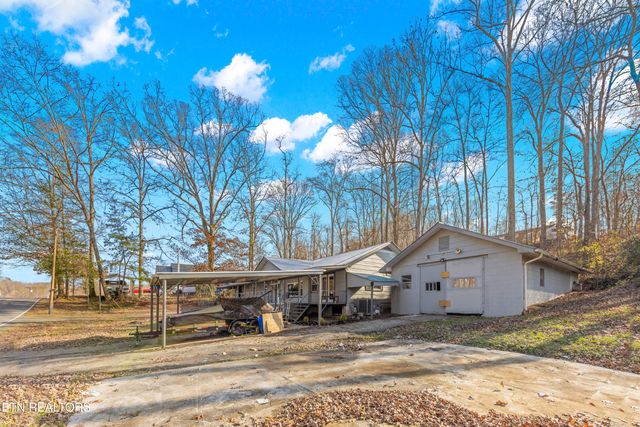 1037 Foust Carney Rd, Powell, TN 37849