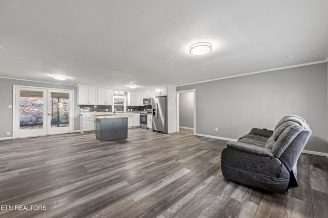 1037 Foust Carney Rd, Powell, TN 37849