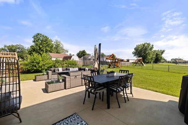 222 Park View Lane, Madrid, IA 50156